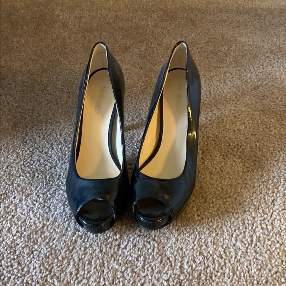 Black patent heels